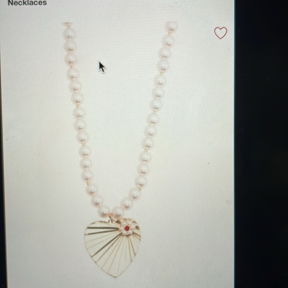 Betsy Johnson pearl necklace with gold heart new with tags